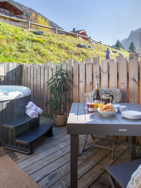 MM Morzna Etoile Living 11