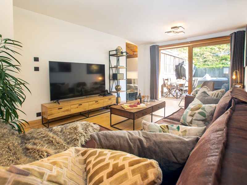 MM Morzna Etoile Living 2