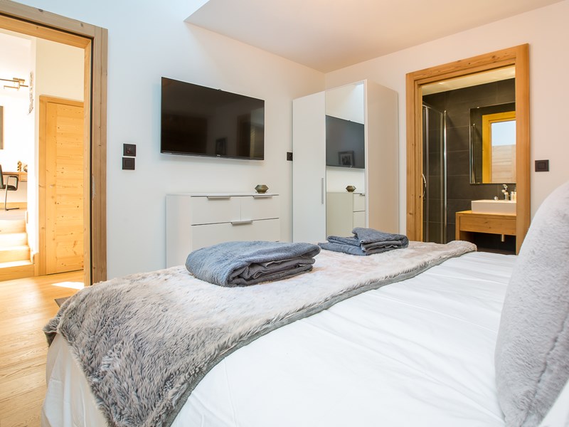 MM Morzna Apt SMALL 33